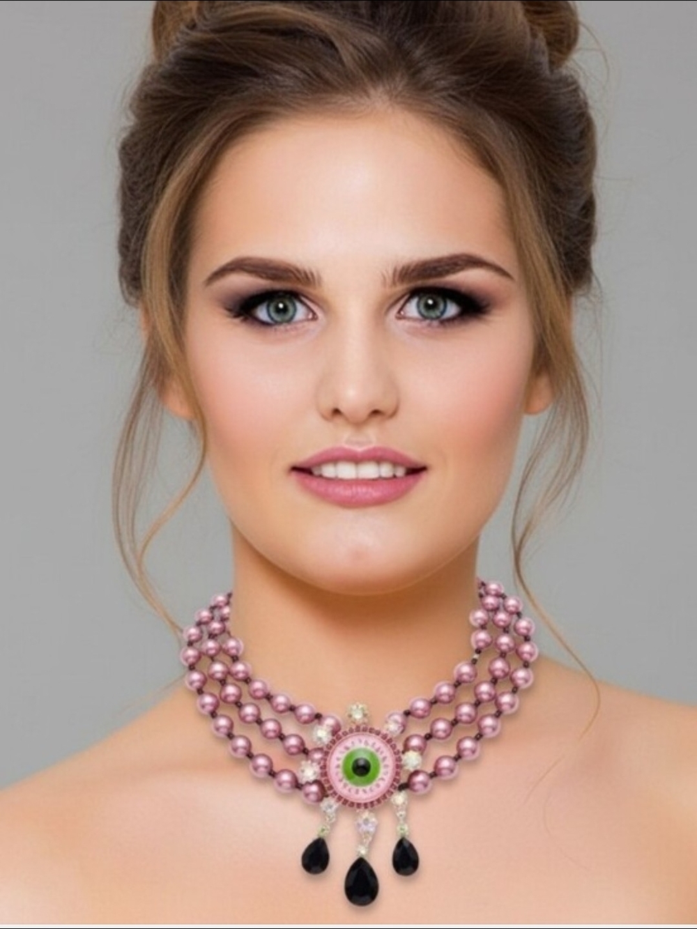 👉✨️Betsey JohnsonMulti-Strand Pink Pearl Statement Necklace Ornate Eye Pendant - Picture 2 of 5